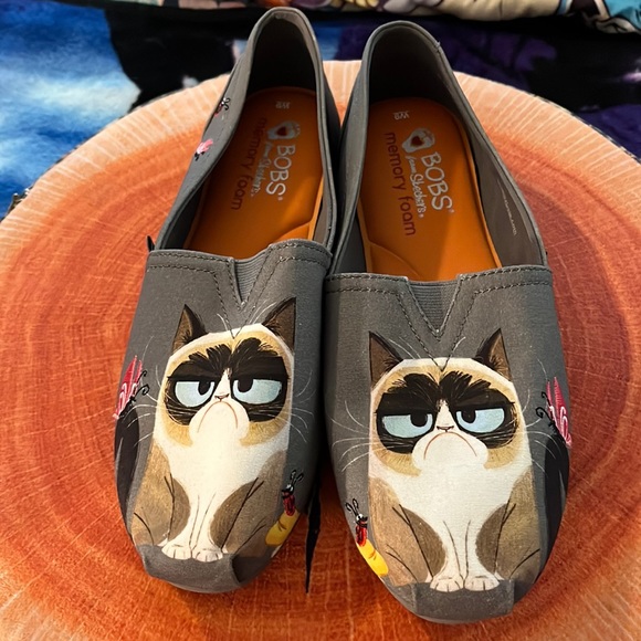 bobs shoes grumpy cat